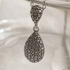 Silver necklace with pendant